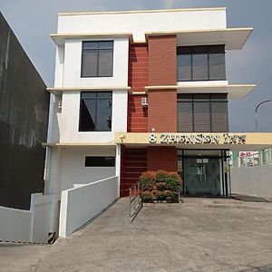 8 Zhensen Inn